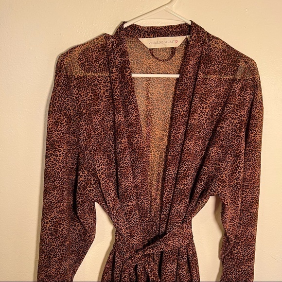 Victoria’s Secret Sheer Robe Animal Print Belted - Picture 3 of 9